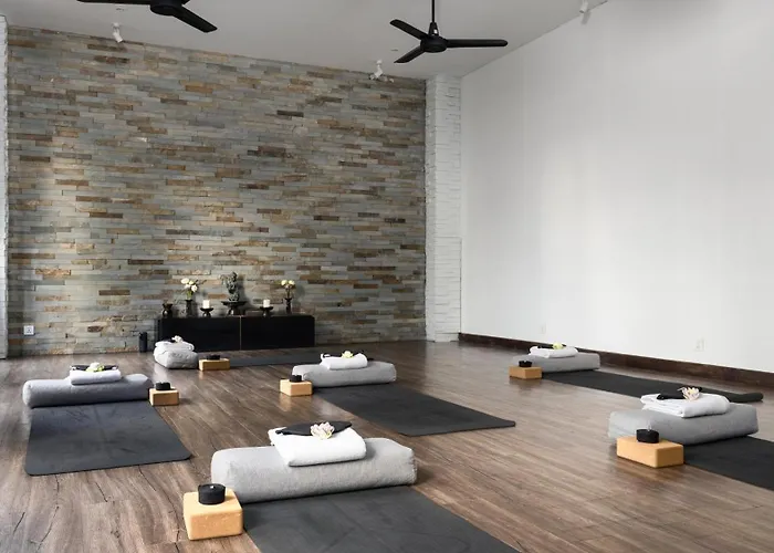 Reservoir, Yoga & Wellness Retreat 4*