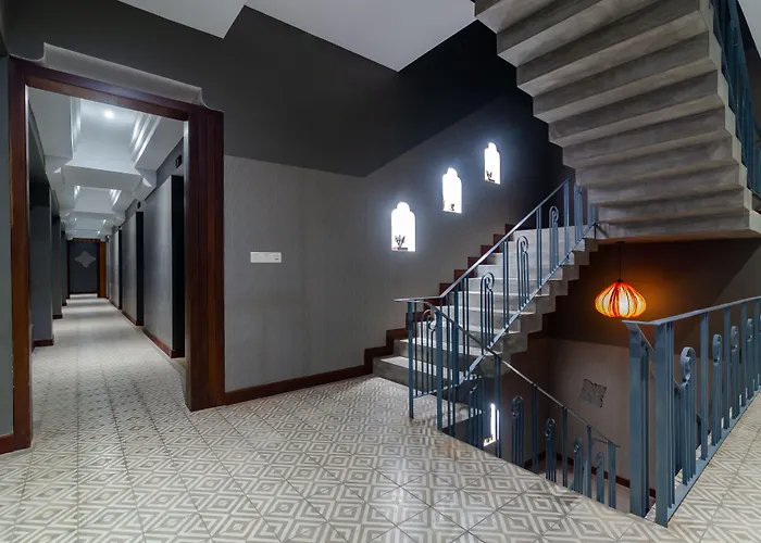 Reservoir, Yoga & Wellness Retreat Hotel