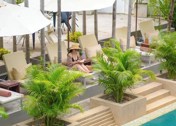 Reservoir, Yoga & Wellness Retreat Hotel
